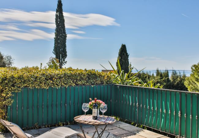 TERRACE TERRACE