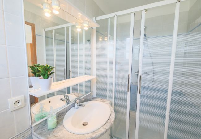 BATHROOM 2 BATHROOM 2