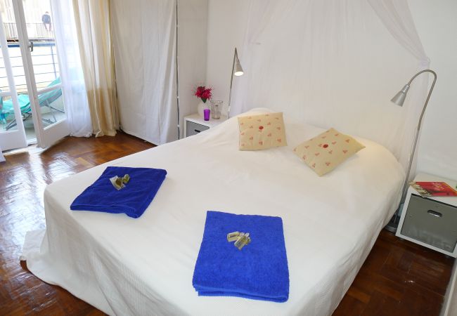 BEDROOM 1 BEDROOM 1