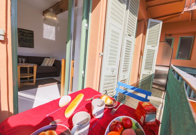 BALCONY BALCONY