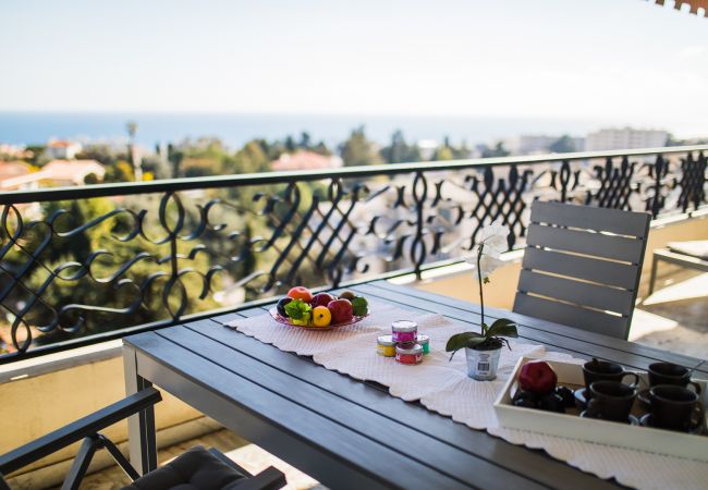 Large terrace with dining area Large terrace with sea view