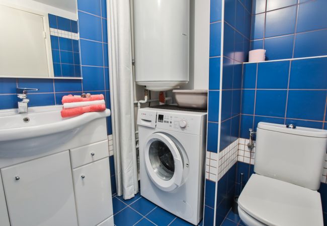 BATHROOM BATHROOM