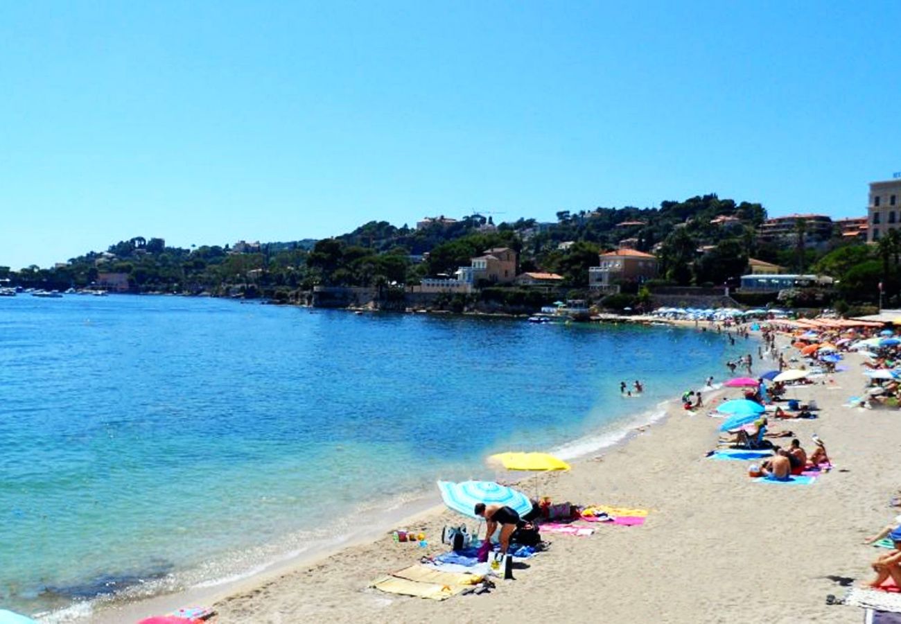 BEACH BEACH
