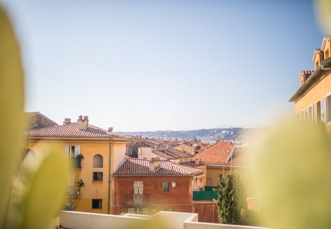 VIEW VIEW