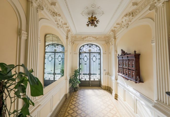 ENTRANCE ENTRANCE