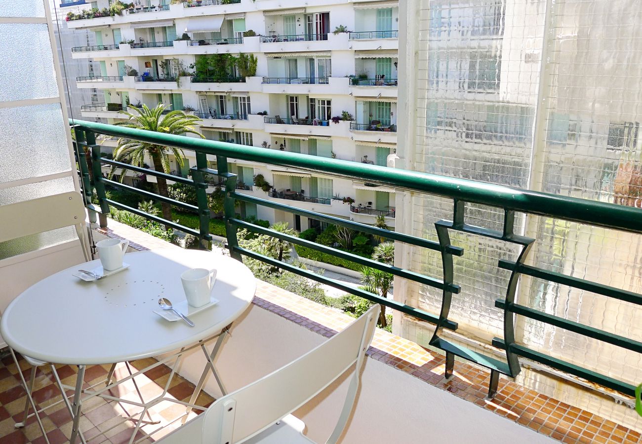 TERRACE TERRACE