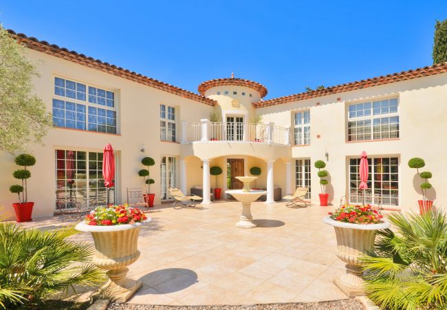 VILLA VILLA