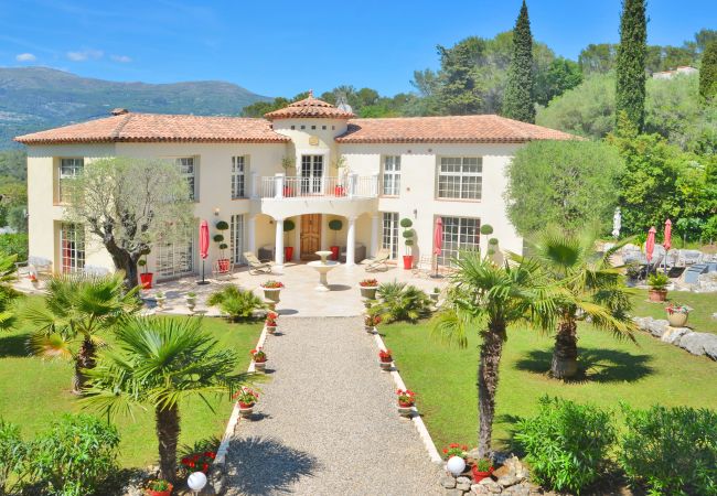 VILLA VILLA