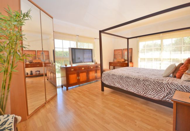 BEDROOM 1 BEDROOM 1