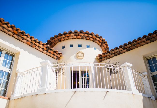 Villa in Roquefort-les-Pins - ROC FONTAINE, Villa with terrace and pool by RIVIERA HOLIDAY HOMES Villa in Roquefort-les-Pins - ROC FONTAINE, Villa with terrace and pool by RIVIERA HOLIDAY HOMES