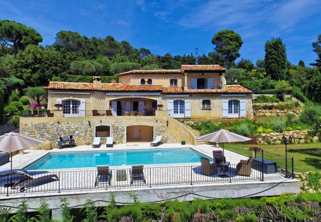 VILLA VILLA