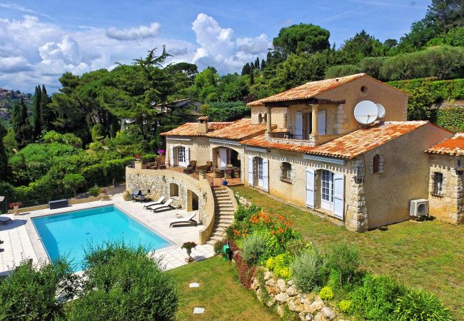 VILLA VILLA