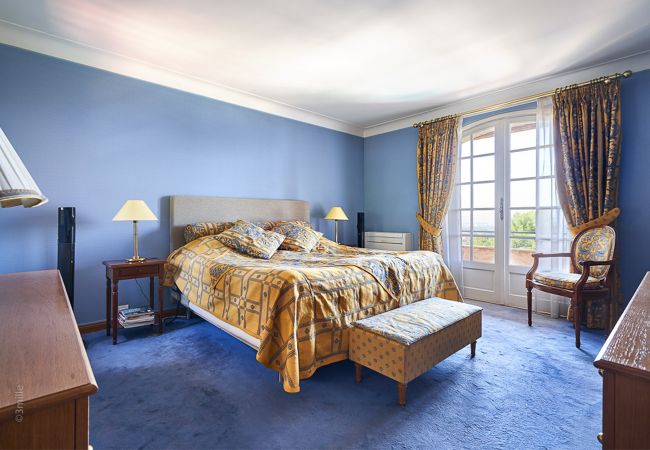 BEDROOM BEDROOM