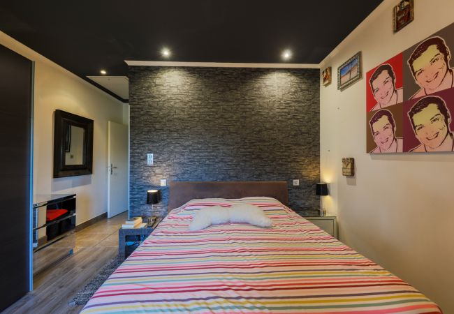 BEDROOM 2 BEDROOM 2