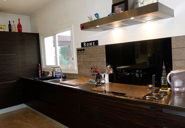 Villa in Châteauneuf-Grasse - VALBONNE RIOU MERLET, Beautiful villa, Large, with Garden and swimming pool by RIVIERA HOLIDAY HOMES Villa in Châteauneuf-Grasse - VALBONNE RIOU MERLET, Beautiful villa, Large, with Garden and swimming pool by RIVIERA HOLIDAY HOMES
