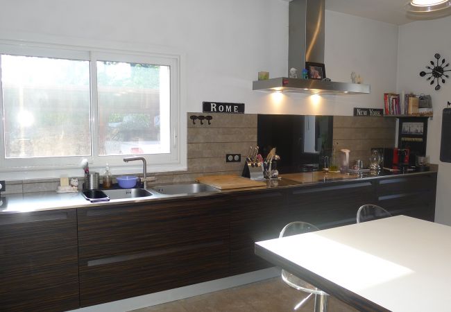 Villa in Châteauneuf-Grasse - VALBONNE RIOU MERLET, Beautiful villa, Large, with Garden and swimming pool by RIVIERA HOLIDAY HOMES Villa in Châteauneuf-Grasse - VALBONNE RIOU MERLET, Beautiful villa, Large, with Garden and swimming pool by RIVIERA HOLIDAY HOMES