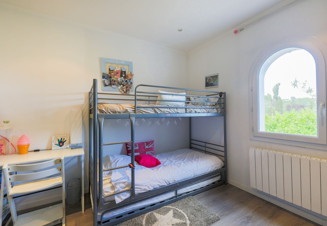 BEDROOM 3 BEDROOM 3