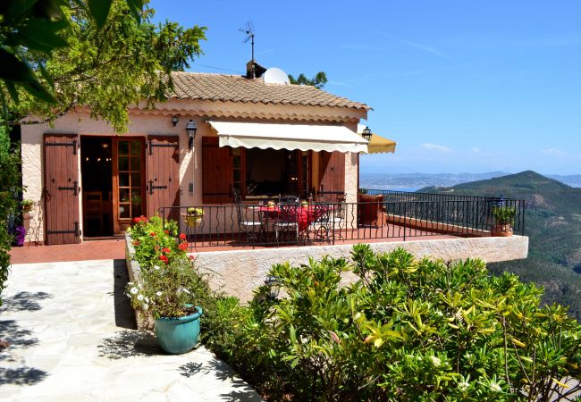 VILLA VILLA