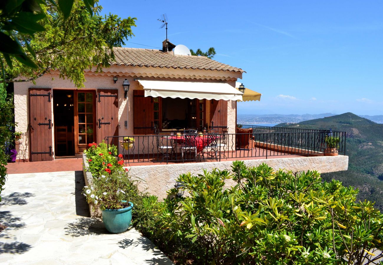 VILLA VILLA