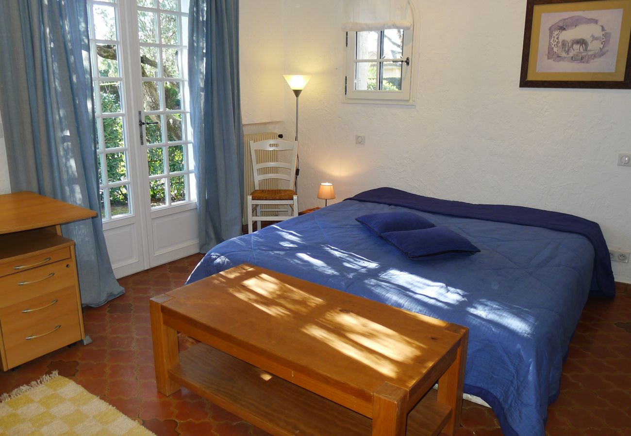 BEDROOM BEDROOM