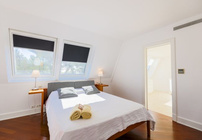 BEDROOM BEDROOM