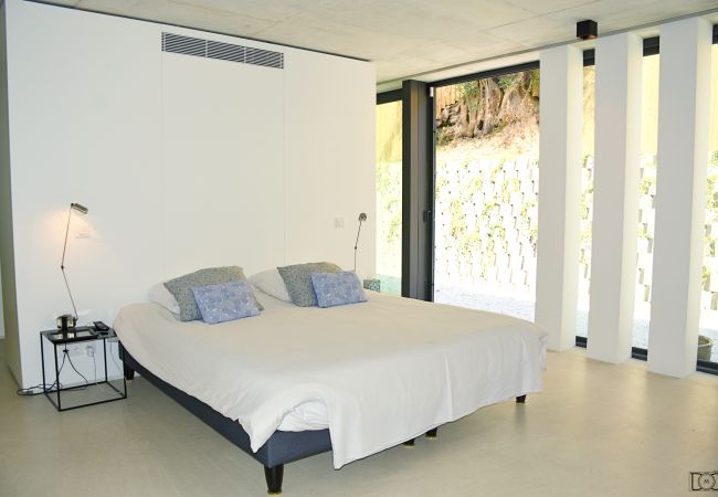 BEDROOM 3 BEDROOM 3