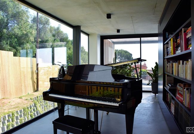 THE PIANO THE PIANO