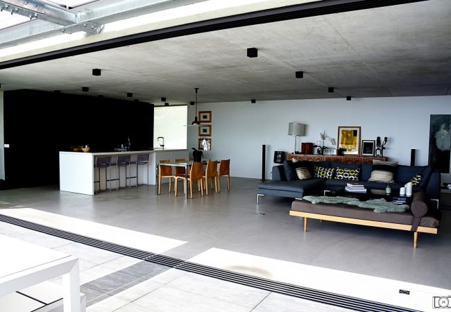 LIVING / DINING ROOM living / dining room