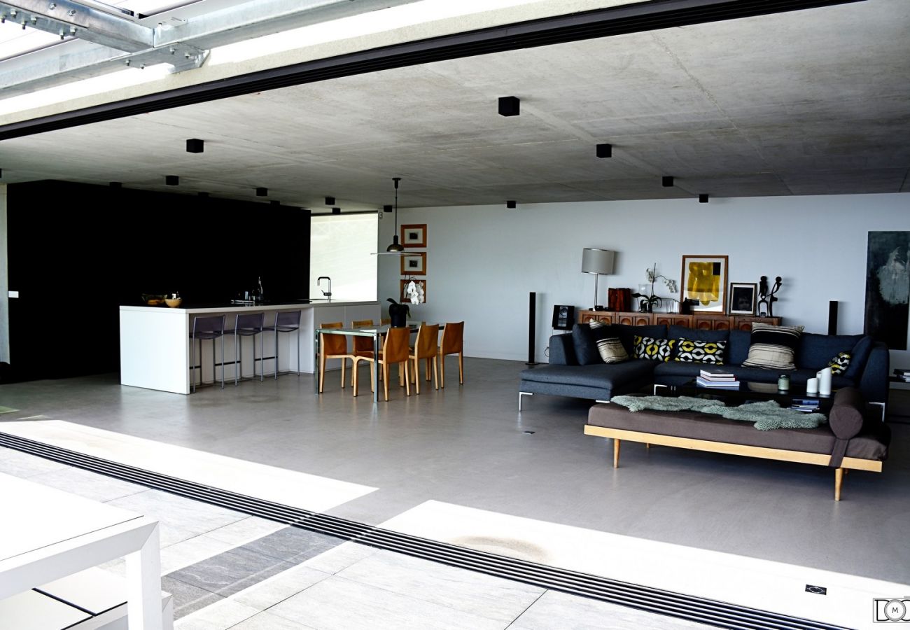 LIVING / DINING ROOM living / dining room