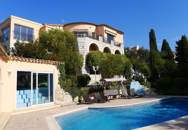 VILLA VILLA
