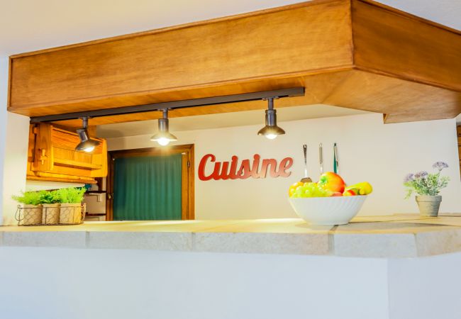 KITCHEN KITCHEN