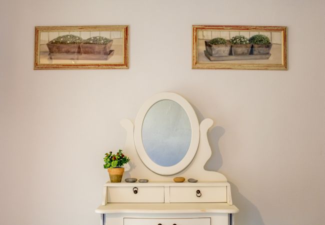 BATHROOM BATHROOM