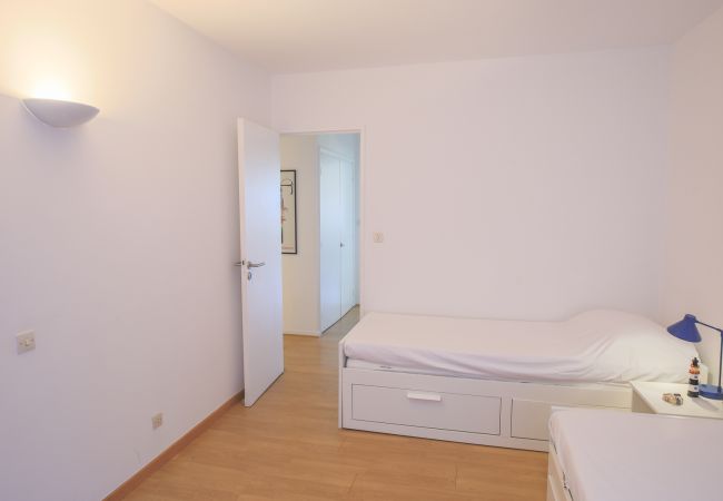 BEDROOM 2 BEDROOM 2