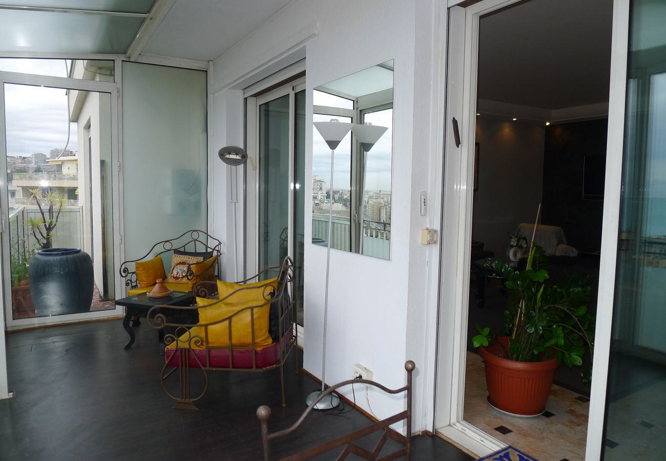 VERANDA / BALCONY VERANDA / BALCONY