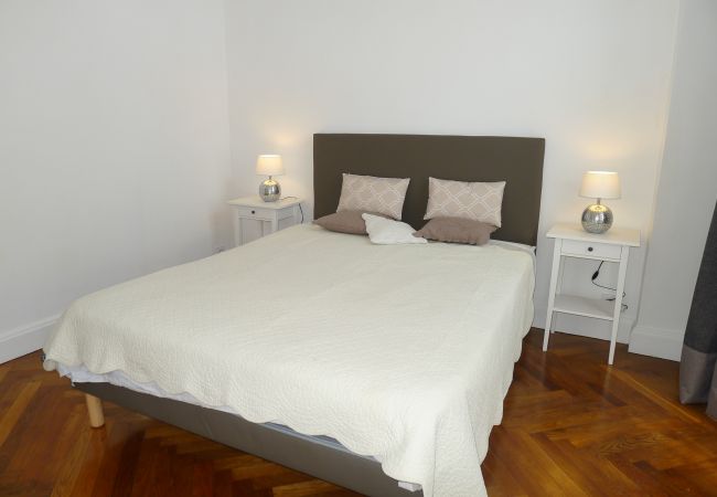 BEDROOM 1 BEDROOM 1
