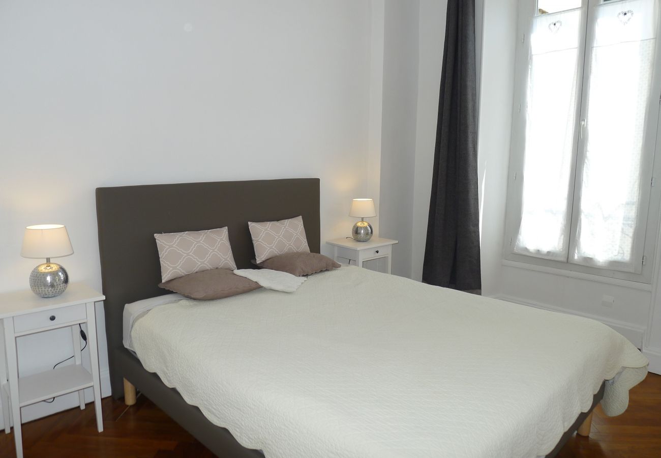 BEDROOM 1 BEDROOM 1