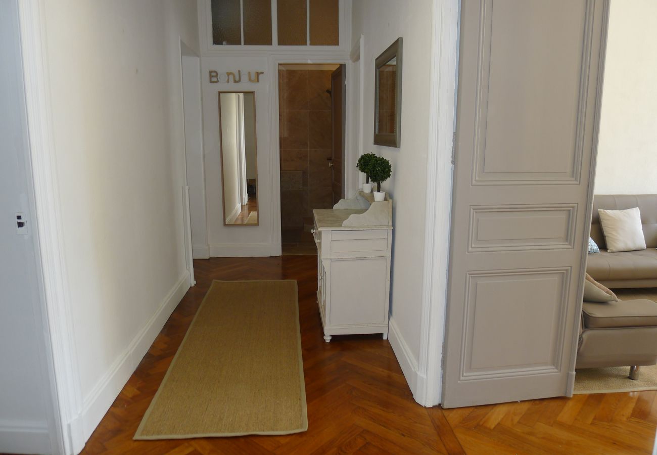 HALLWAY HALLWAY