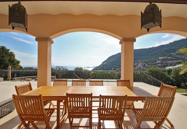 TERRACE SEA VIEW TERRACE SEA VIEW