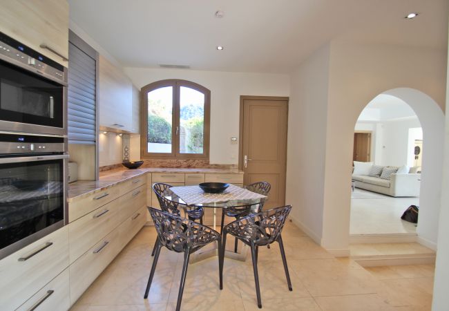 OPEN KITCHEN OPEN KITCHEN