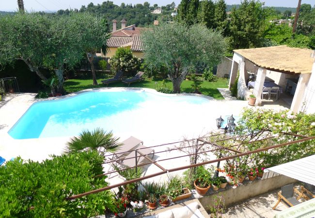 VILLA VILLA
