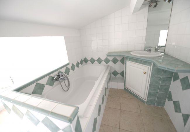 Bedroom 3 - bathroom Bedroom 3 - bathroom