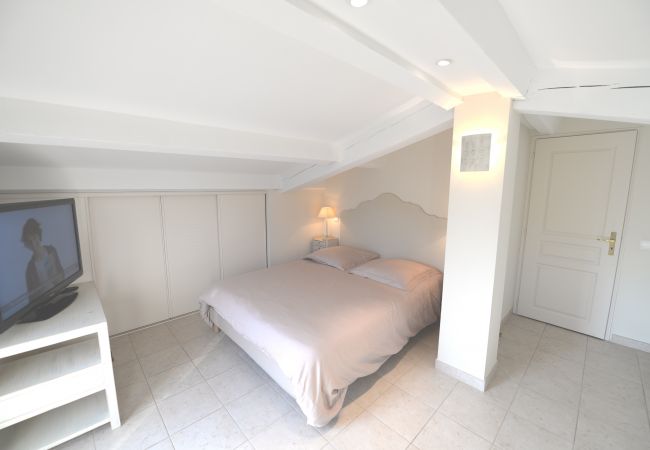 Bedroom 3 Bedroom 3