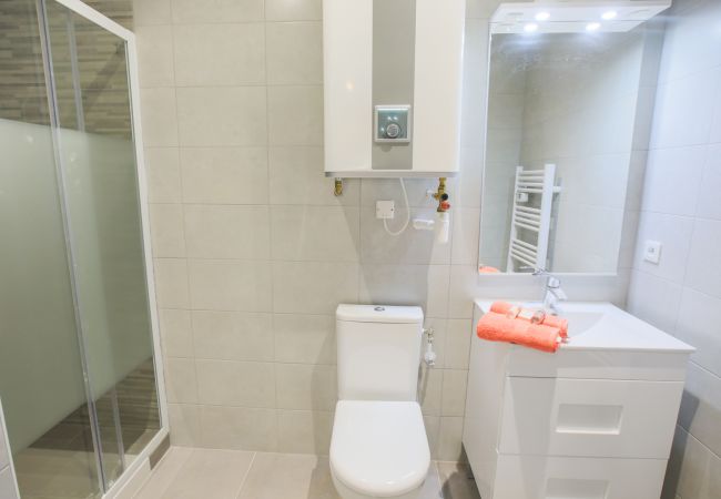 BATHROOM BATHROOM