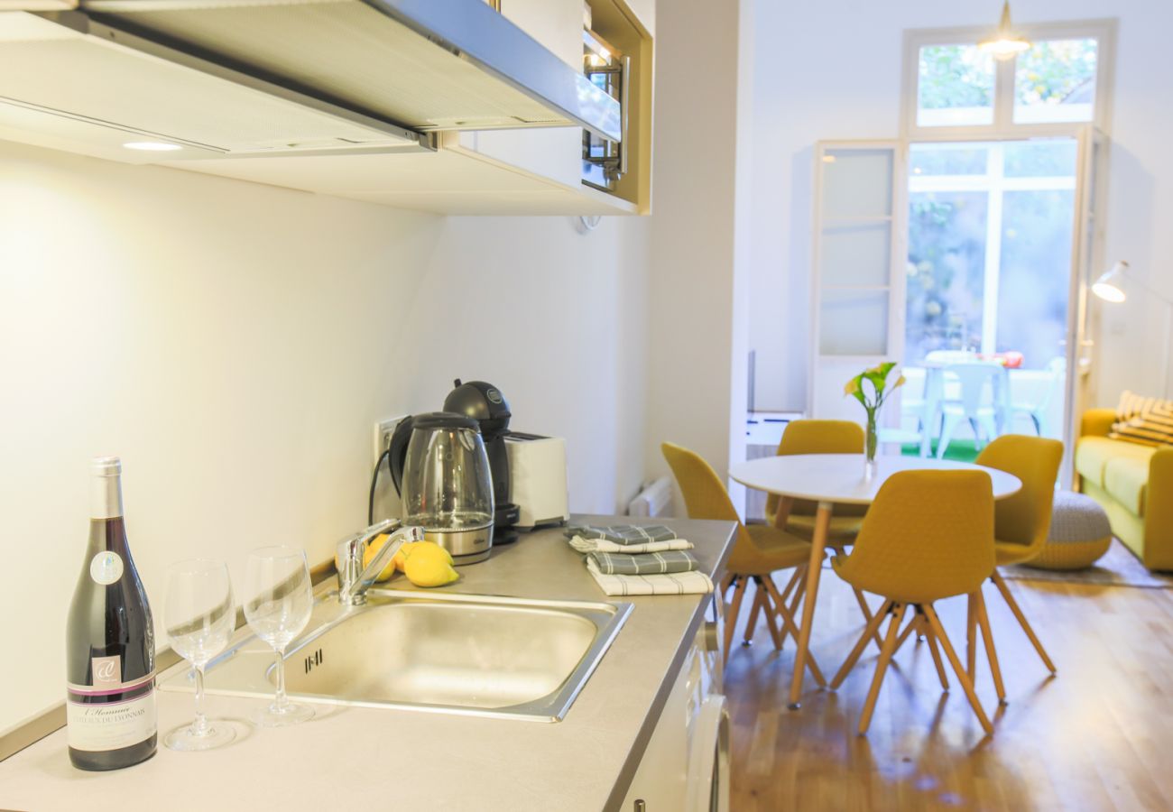 THE KITCHENETTE THE KITCHENETTE