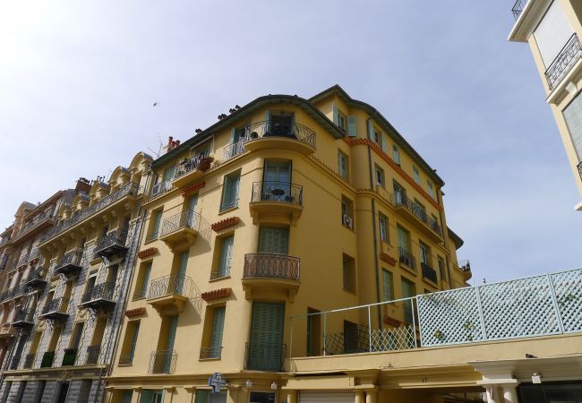 BUILDING BUILDING