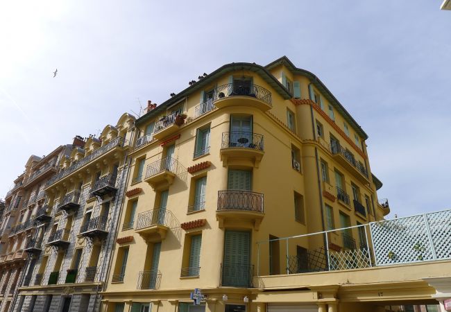 BUILDING BUILDING
