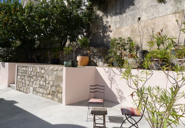 TERRACE TERRACE