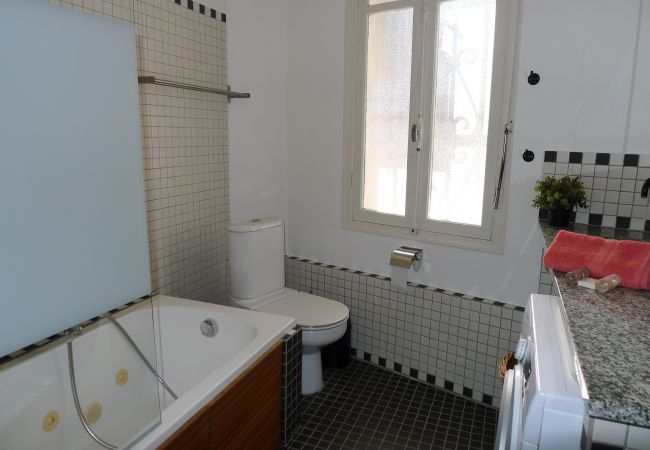 BATHROOM BATHROOM