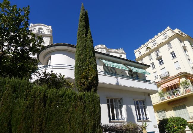VILLA VILLA