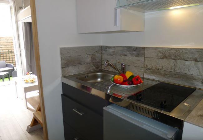 KITCHEN KITCHEN